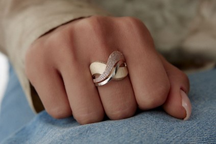 Oval Çizgi Tasarım Üç Renk Yüzük