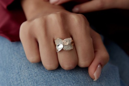 Dörtlü Yaprak Taşlı Üç Renk Yüzük