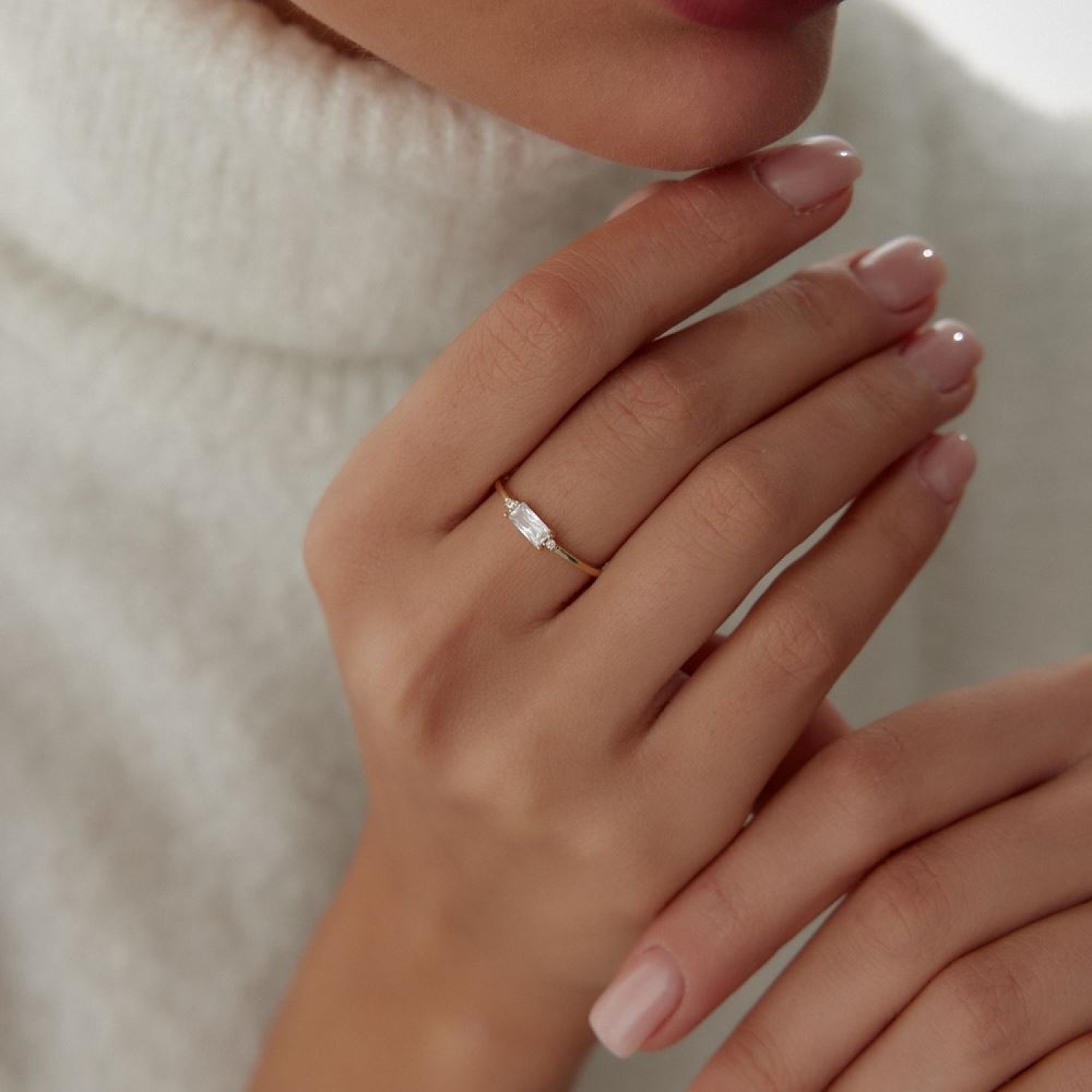 Baget Taşlı Tasarım Yüzük