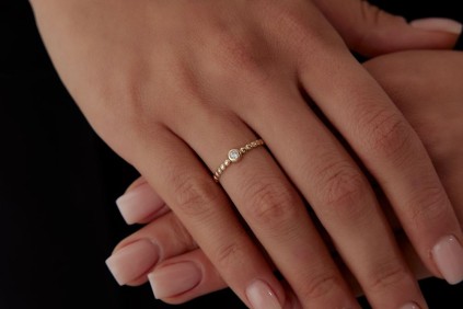 Oval Taşlı Burgu Yüzük