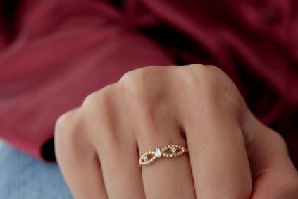 Baget Taşlı Sonsuz Tasarım Yüzük