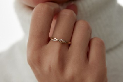 Sonsuz Taşlı Yüzük