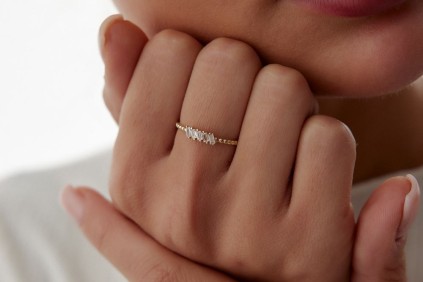 Baget Çapraz Sıralı Yüzük