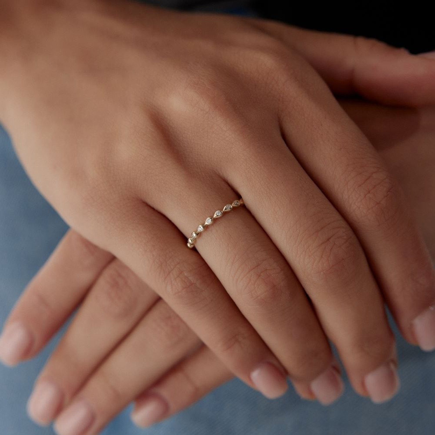 Damla Sıralı Taşlı Yüzük