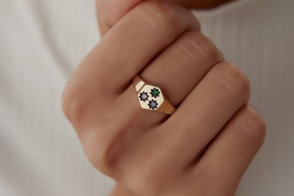 Altıgen Tasarım Mor Ve Yeşil Taşlı Yüzük