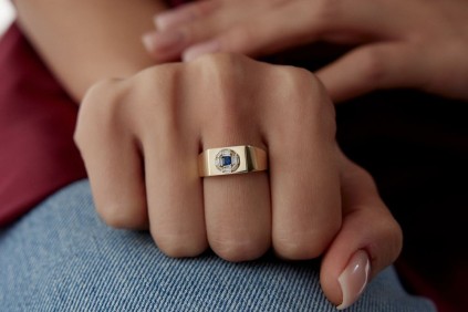 Baget Ve Mavi Taşlı Kare Tasarım Yüzük