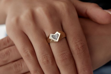 Kalp Tasarım Taşlı Yüzük