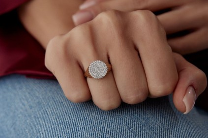 Oval Çizgi Tasarım Oval Taşlı Yüzük