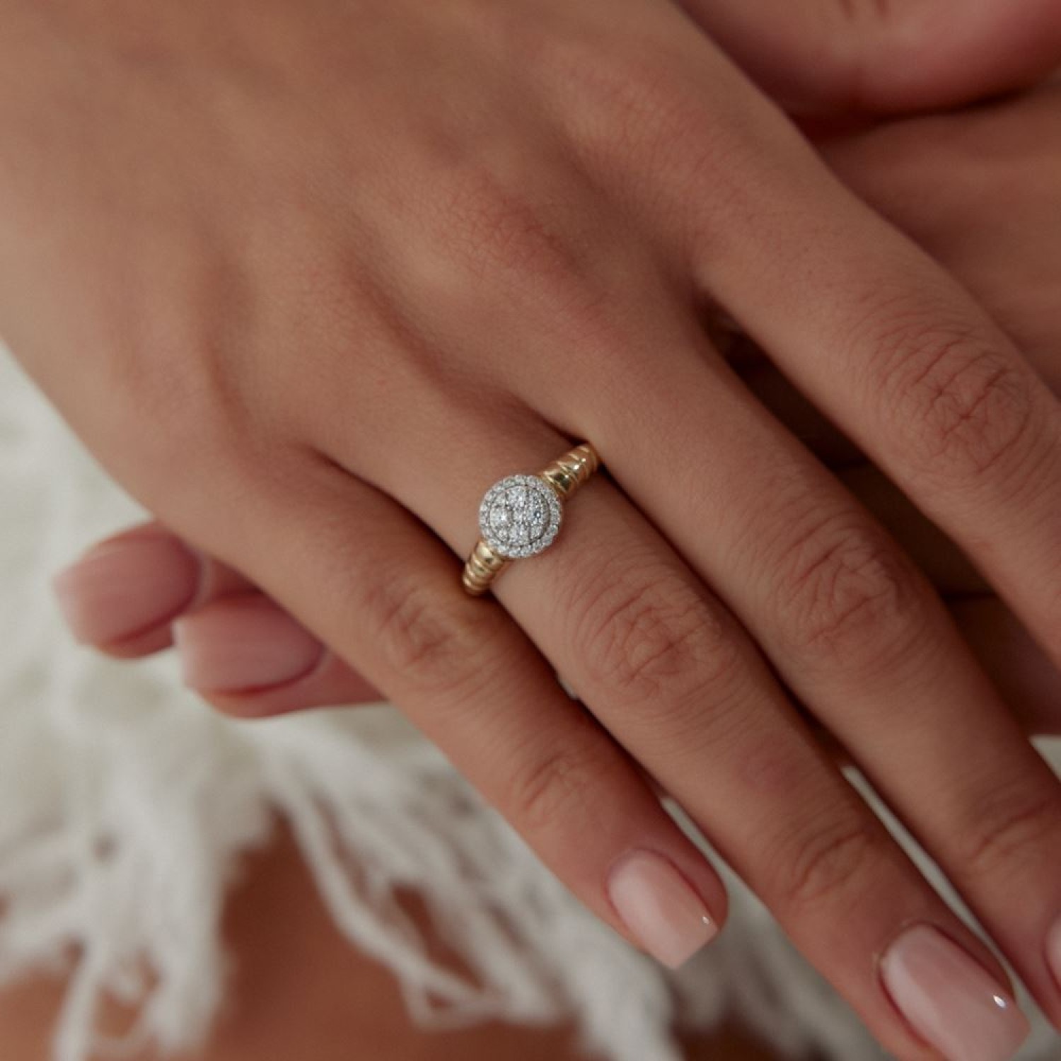 Çark Tasarım Taşlı Yüzük