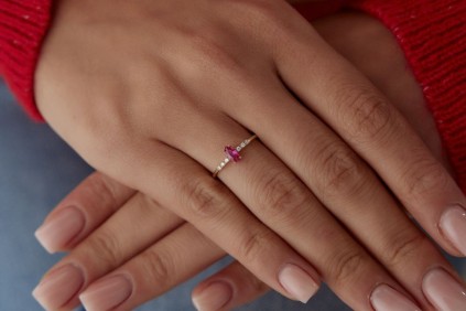 Pembe Damla Ve Baget Taşlı Yüzük