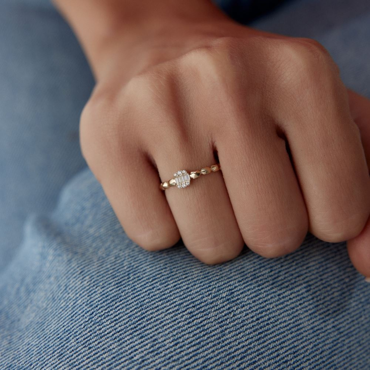 Baget Taşlı Prizma Tasarım Yüzük