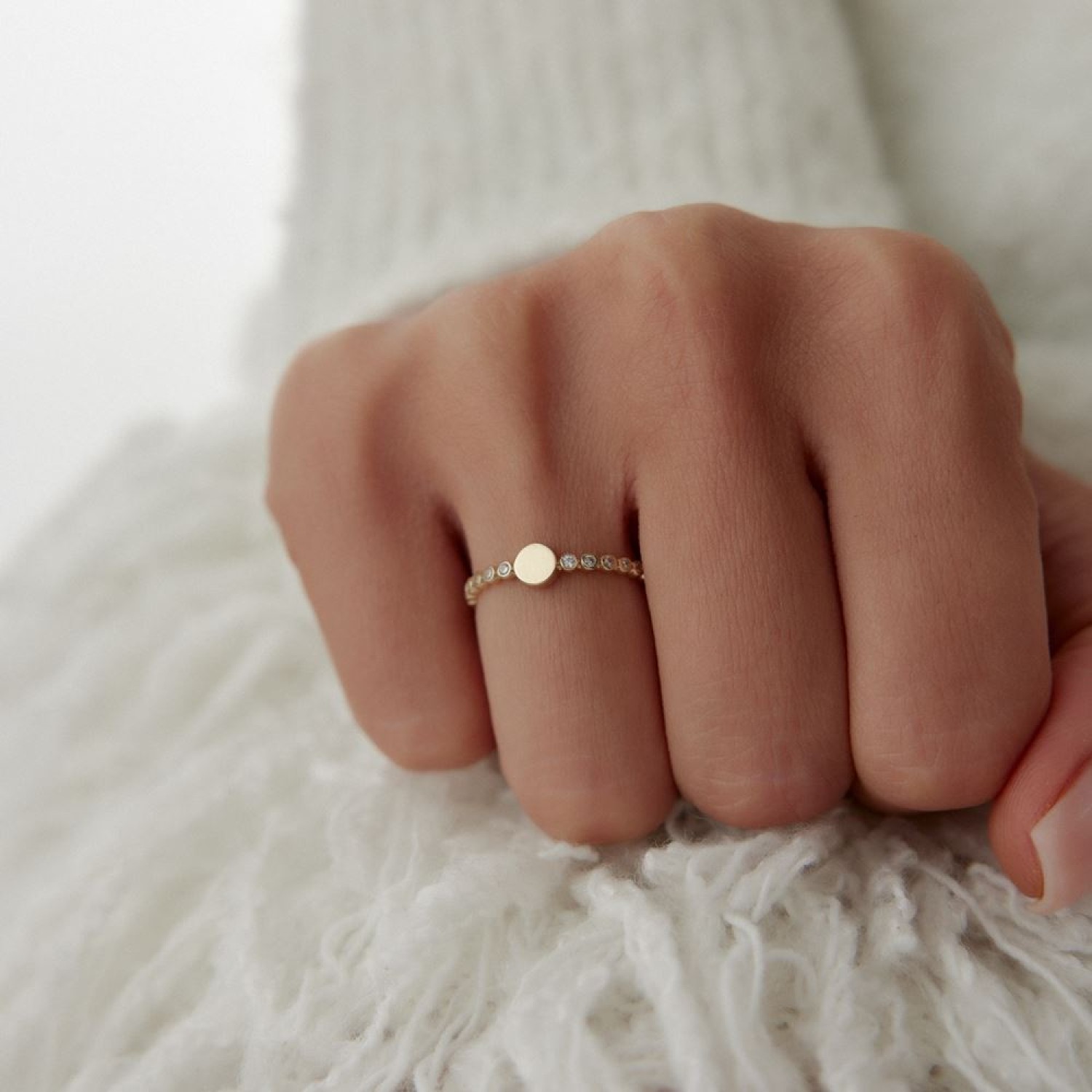 Oval Taşlı Yüzük