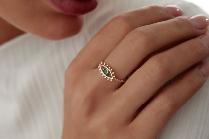 Yeşil Taşlı Burgu Göz Yüzük