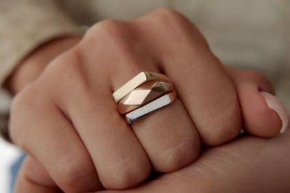 Üç Renk Yatay Geometrik Tasarım Yüzük