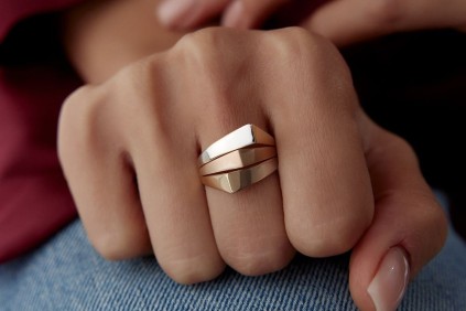 Üç Renk Çubuk Tasarım Yüzük