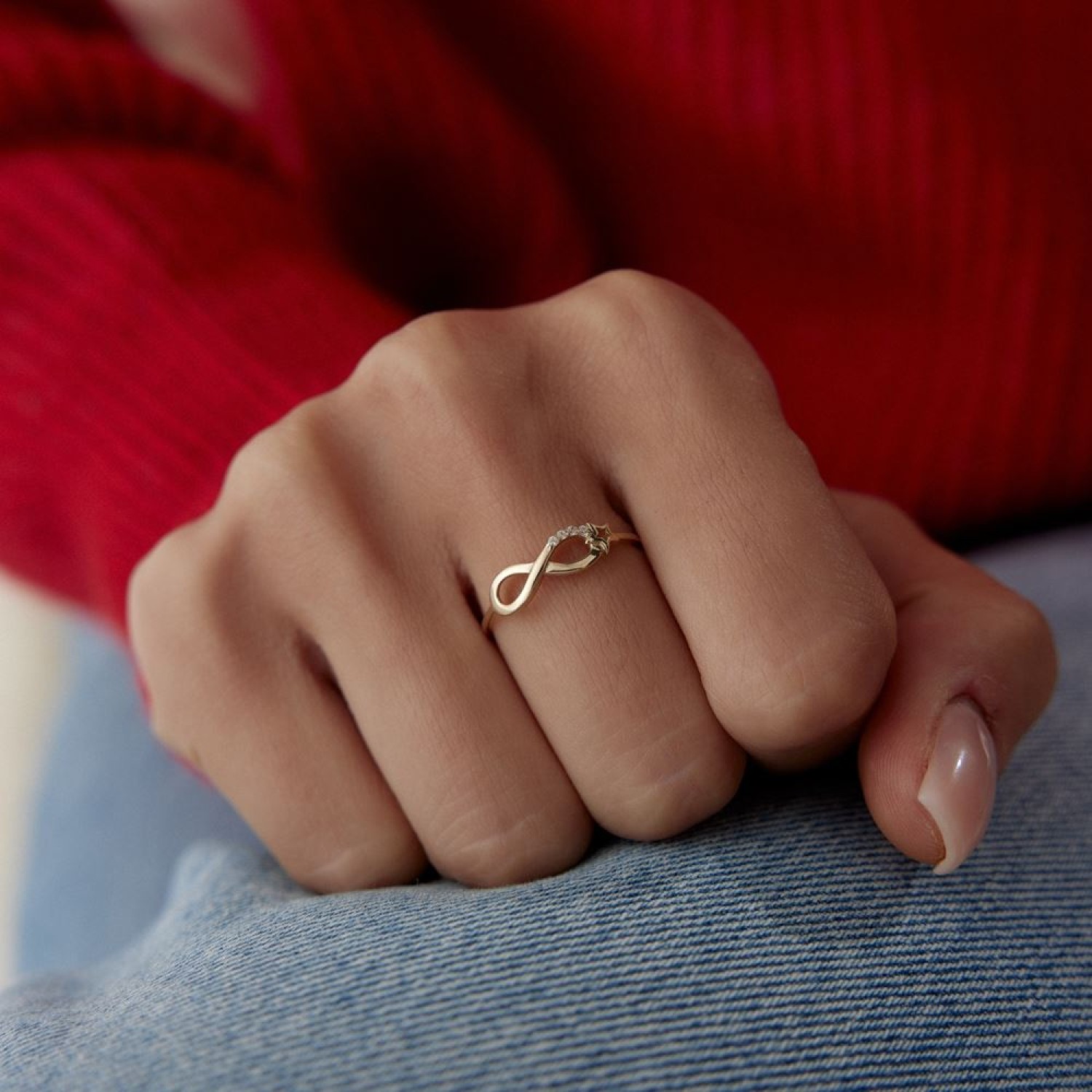 Sonsuz Taşlı Yüzük