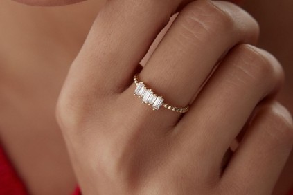 Burgu Tasarım Baget Taşlı Yüzük