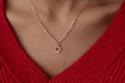 Kalp Ataç Pullu Taşlı Kolye