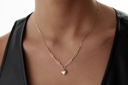 Kalp Ataç Pullu Taşlı Kolye