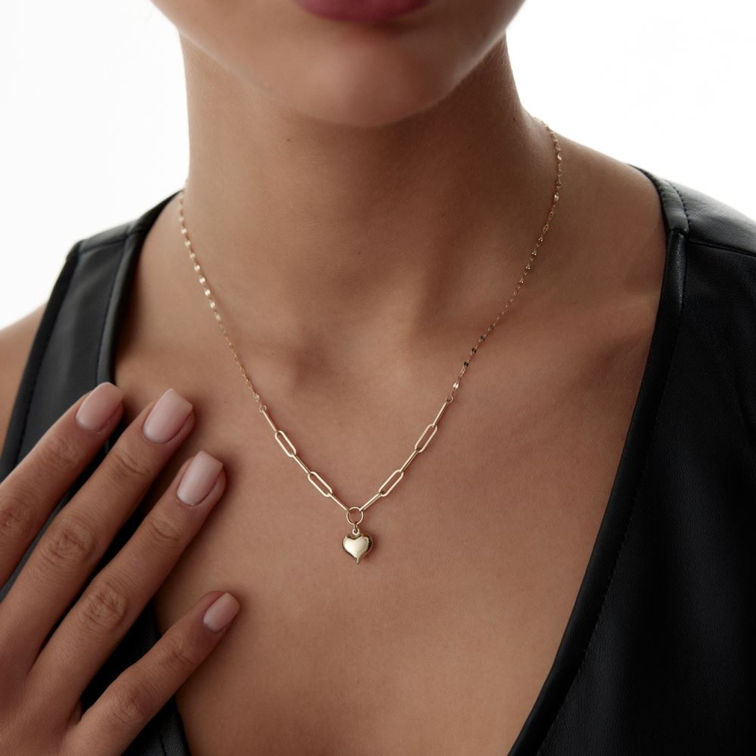 Kalp Ataç Pullu Taşlı Kolye