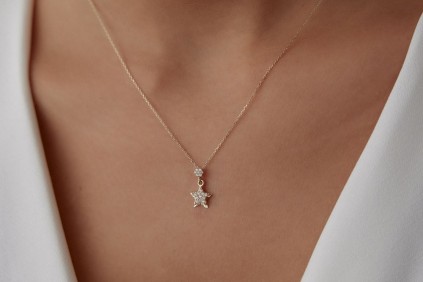 Yıldız İçinde Yıldız Taşlı Kolye