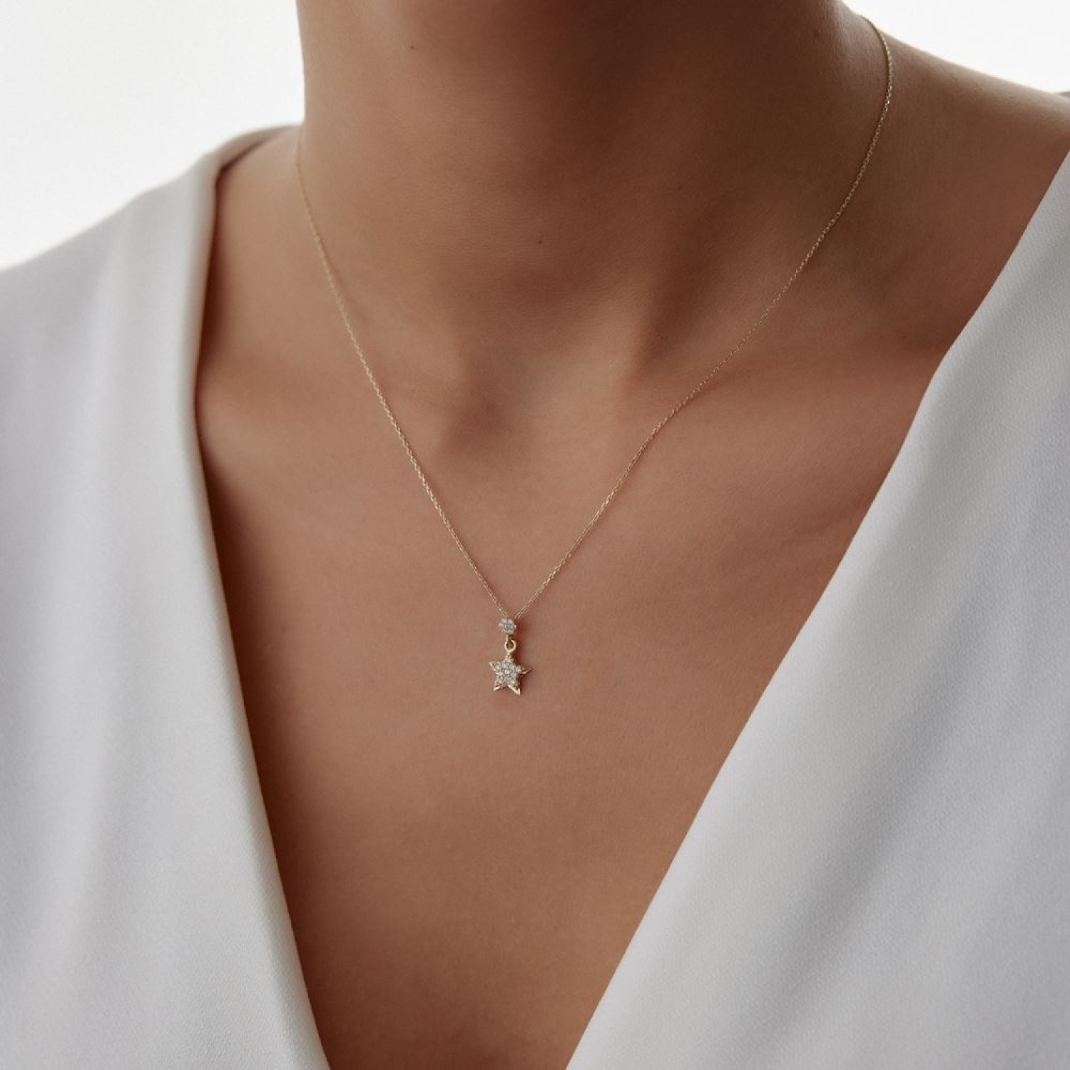 Yıldız İçinde Yıldız Taşlı Kolye