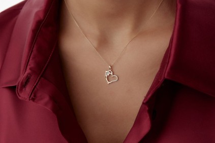 Kalp Tasarım Yunus Figürlü Kolye