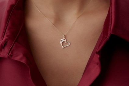 Kalp Tasarım Yunus Figürlü Kolye