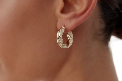 Sade Kıvrımlı Halka Küpe