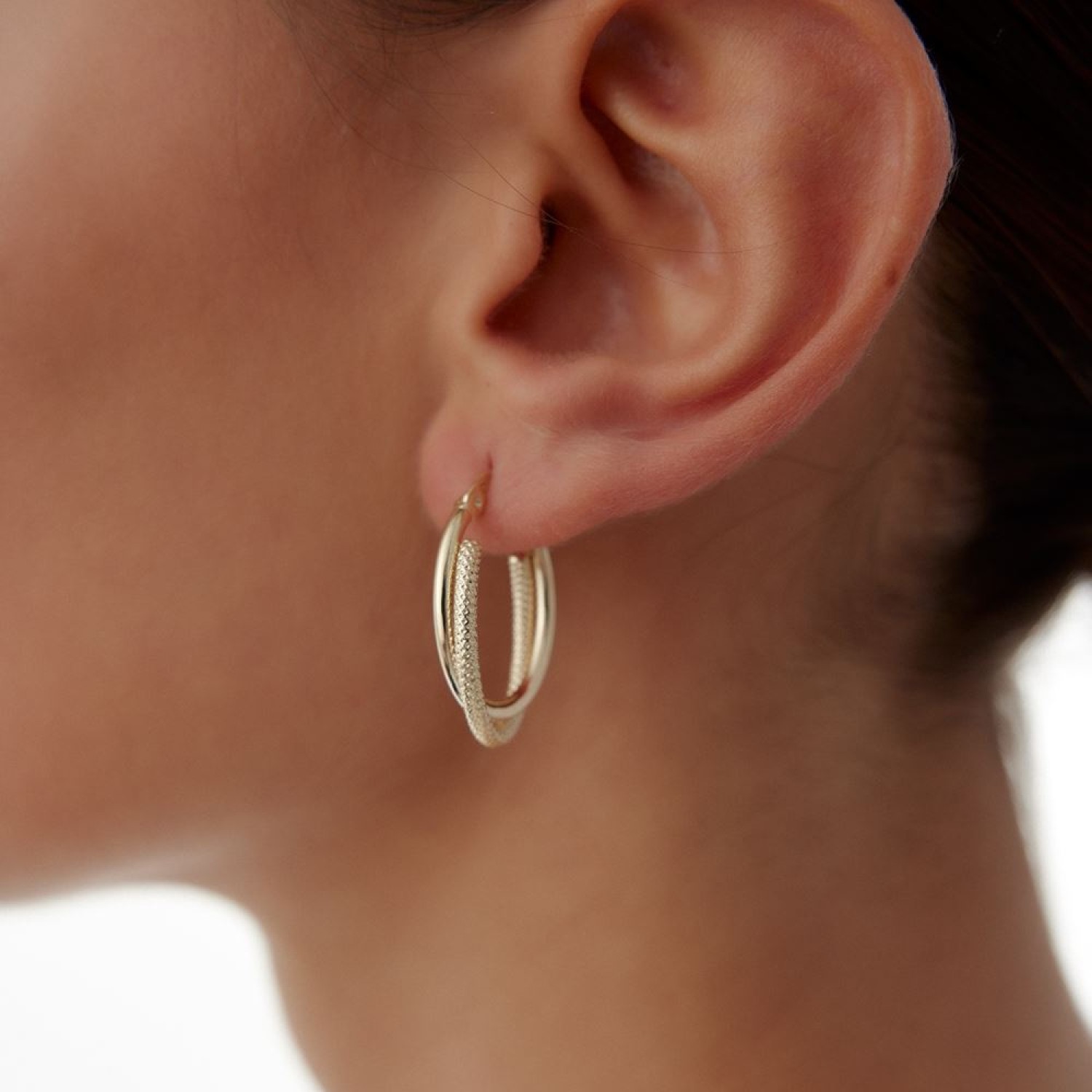 İki Renk U Tasarım Küpe