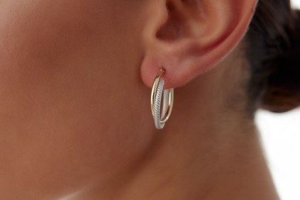 İki Renk Oval Nokta Tasarımlı Halka Küpe