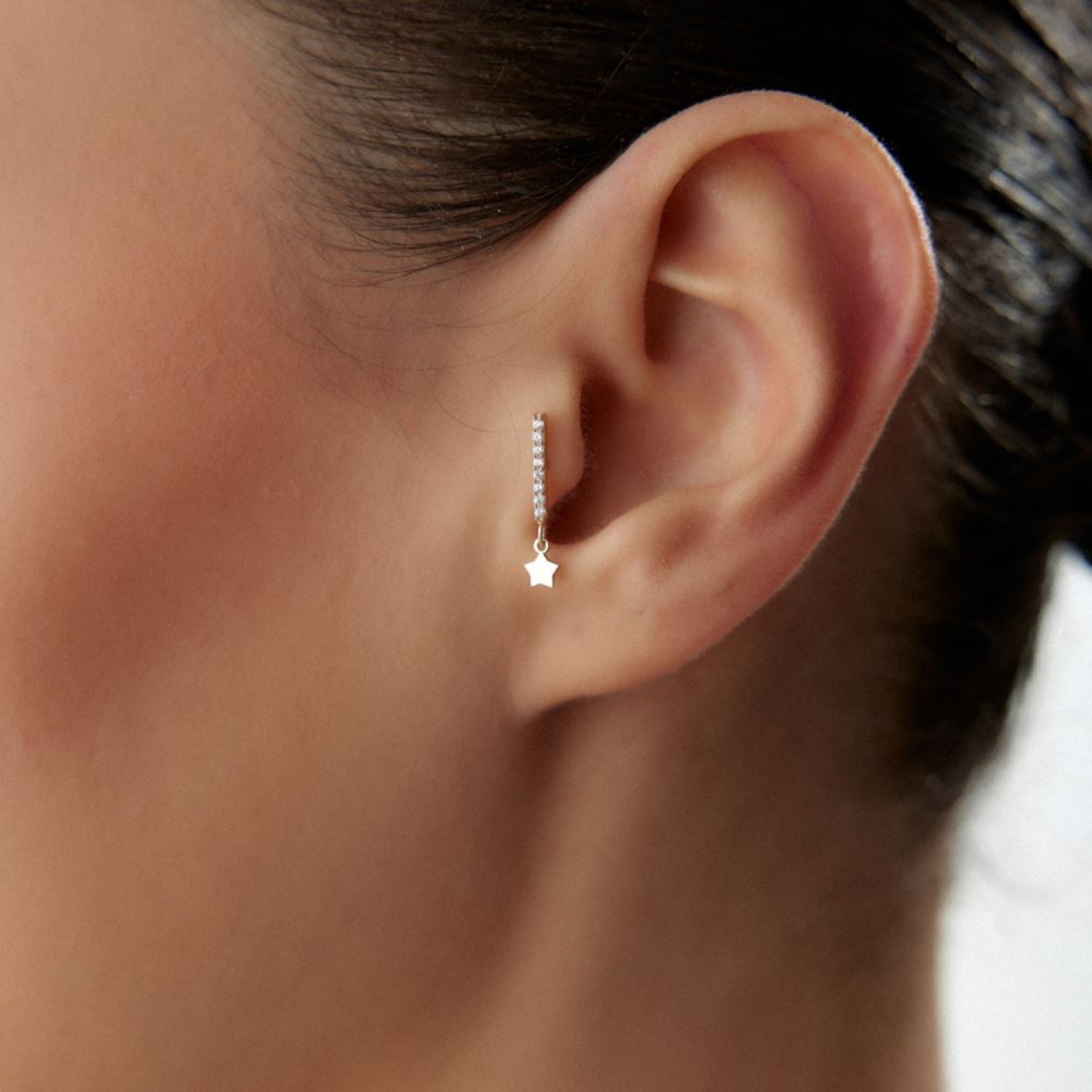 Yıldız Taşlı Piercing