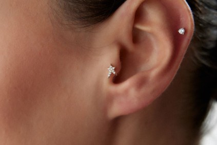 Yıldız Taşlı Piercing