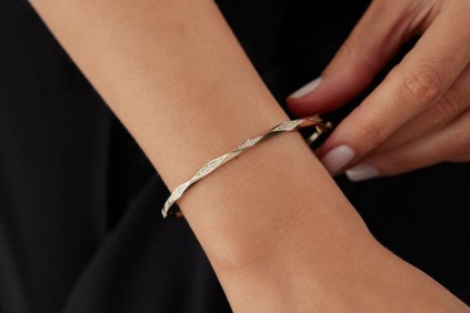 Tasarım Taşlı Kelepçe