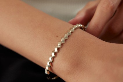 Çapraz Dizilimli Kelepçe