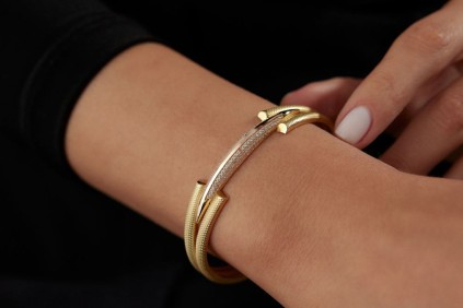 Kırmızı Kaburga Desenli Tekli Kelepçe