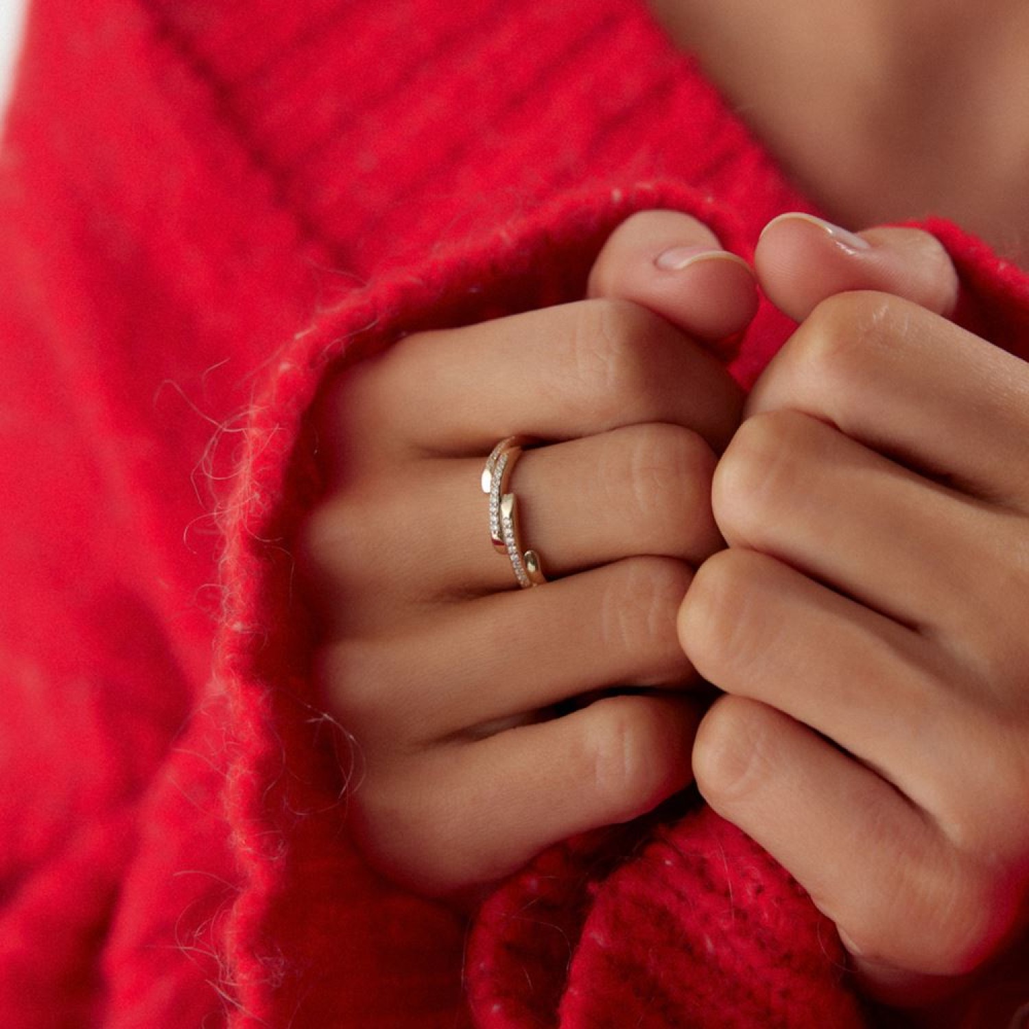 Çubuk Tasarım Taşlı Yüzük