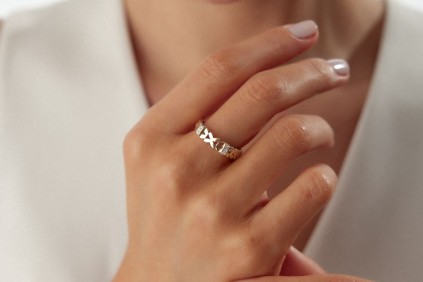 V Tasarım Taşlı Yüzük