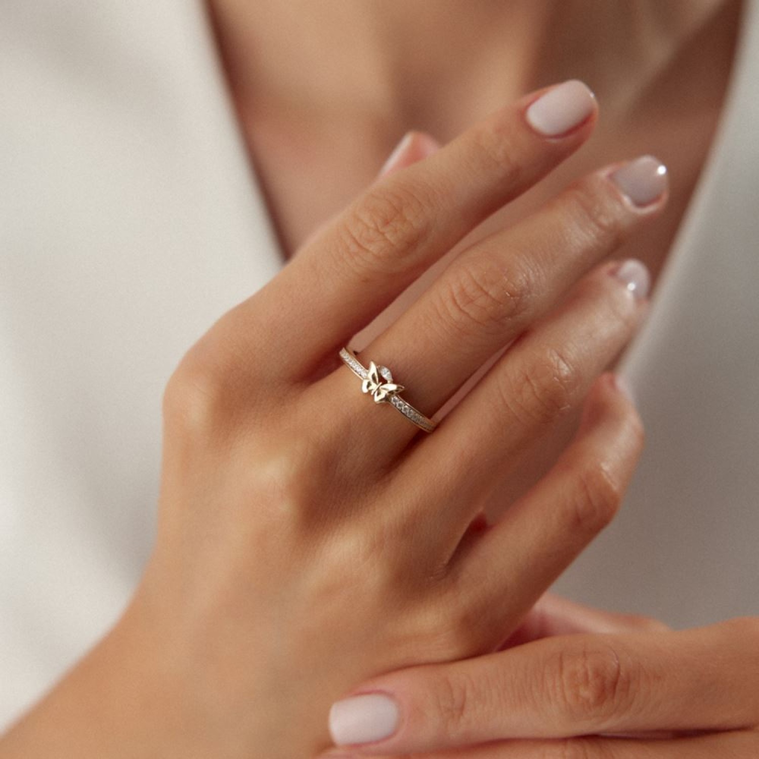 Kelebek Taşlı Yüzük