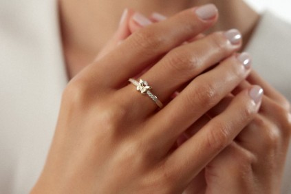 Kelebek Taşlı Yüzük