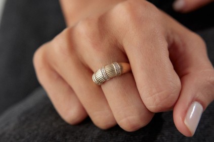 Burgu Taşlı Tasarım Yüzük