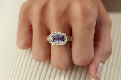 Mor Taşlı Baget Yüzük