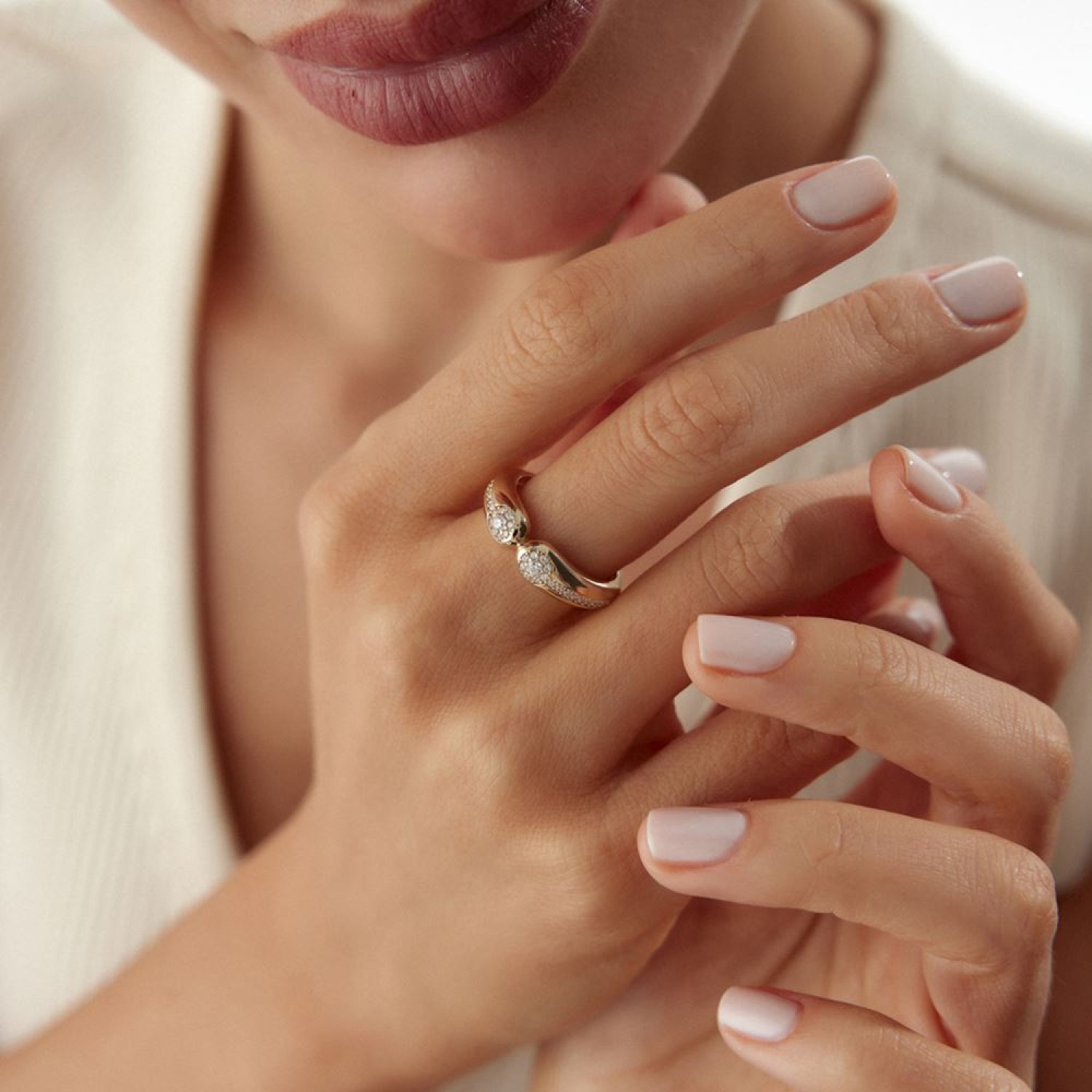 Yılan Tasarım Taşlı Yüzük