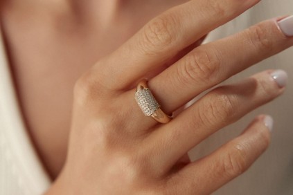 Bombeli Taşlı Yüzük