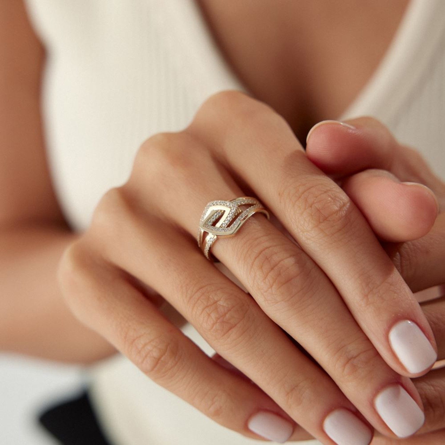 Geometrik Taşlı Yüzük