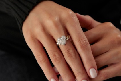 Kalp Taşlı Yüzük