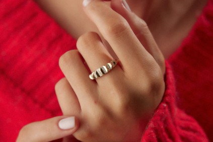 Sıralı Taşlı Yüzük