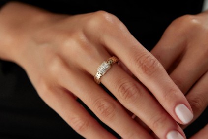 Balık Sırt Desenli Taşlı Yüzük