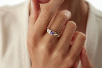 Zümrüt Taşlı Sıralı Yüzük