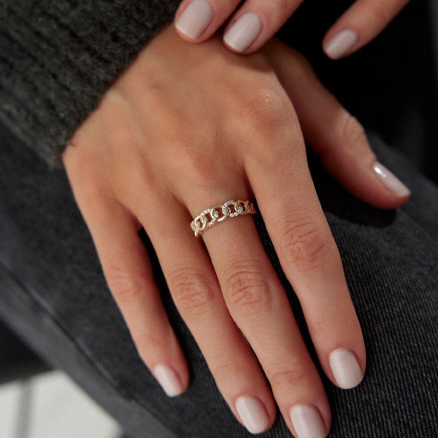 Burgu Taşlı Yüzük